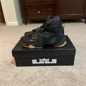 *SOLD* Nike LeBron 13 ‘black lion’ mens 10